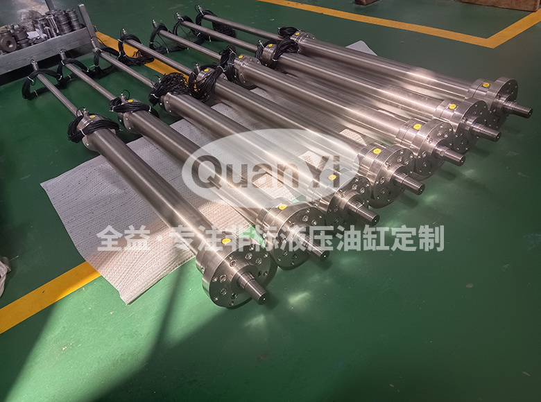 常州全益機(jī)械制造有限公司-不銹鋼雙出桿液壓油缸|水閘閥門專用|帶接近開關(guān)|耐腐蝕-帶接近開關(guān)